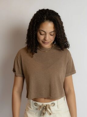 Sand Toys Cropped Tee